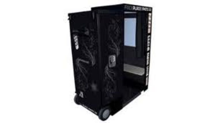 Face Place Photo Booth (Full Size) | Rental Face Place Photo Booth (Full Size) | Rental
