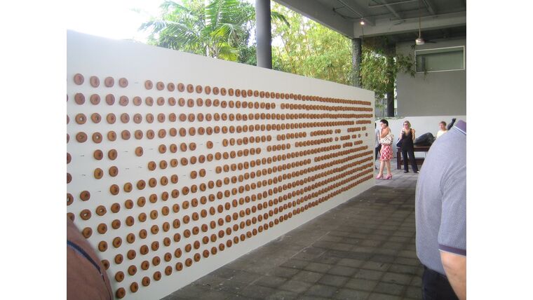 8′ x 20′ White Wood Donut Wall | Rental 8′ x 20′ White Wood Donut Wall | Rental