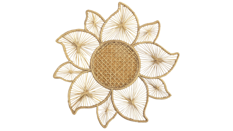 Catleya Flower Round Woven Placemat | Rental Catleya Flower Round Woven Placemat | Rental