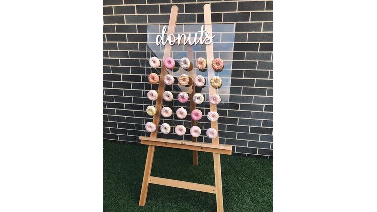 2′ x 4′ Clear Acrylic Donut Wall | Rental 2′ x 4′ Clear Acrylic Donut Wall | Rental