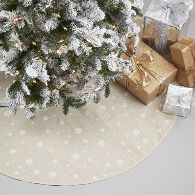 7352 Snowflake Tree Skirt | Rental