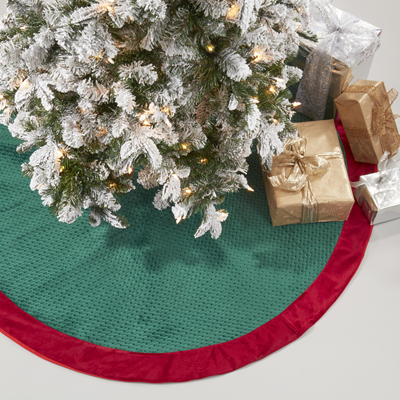 9036 Pinsonic Velvet Tree Skirt | Rental