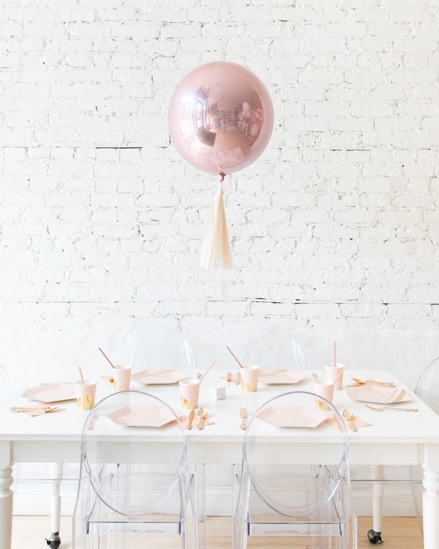 16in Rose Gold Orb Foil Balloon with Ivory Skirt Centerpiece | Rental 16in Rose Gold Orb Foil Balloon with Ivory Skirt Centerpiece | Rental