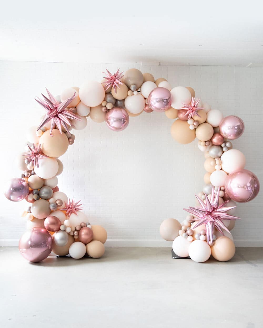 Berry Blush – Circle Aeropole Install | Rental Berry Blush – Circle Aeropole Install | Rental