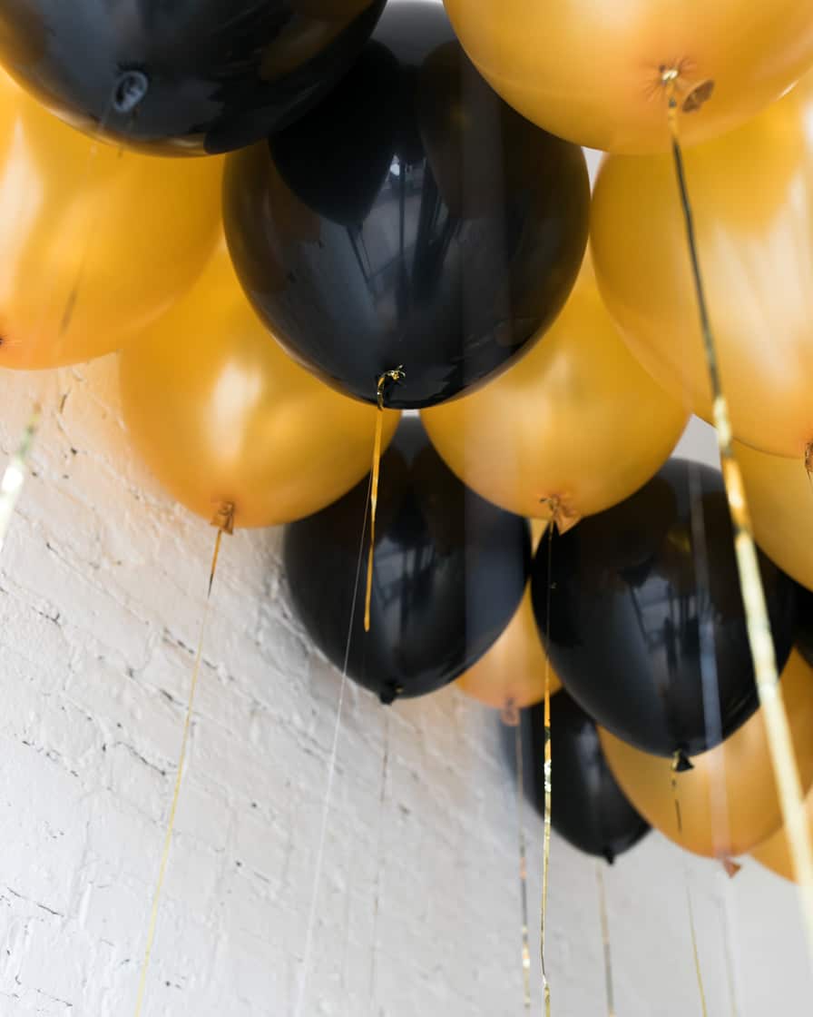 New Year’s Eve – 16in Oversized Ceiling Balloons | Rental New Year’s Eve – 16in Oversized Ceiling Balloons | Rental