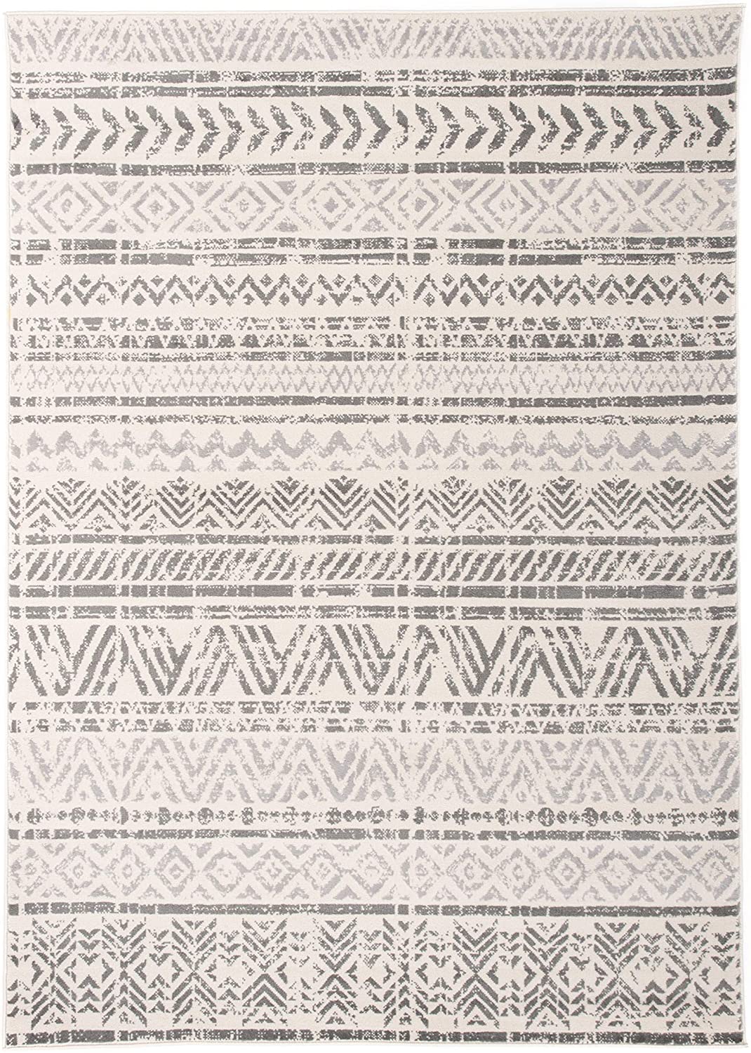 Geometric Bohemian Design Area Rug | 5′ x 7′ | Gray | Rental