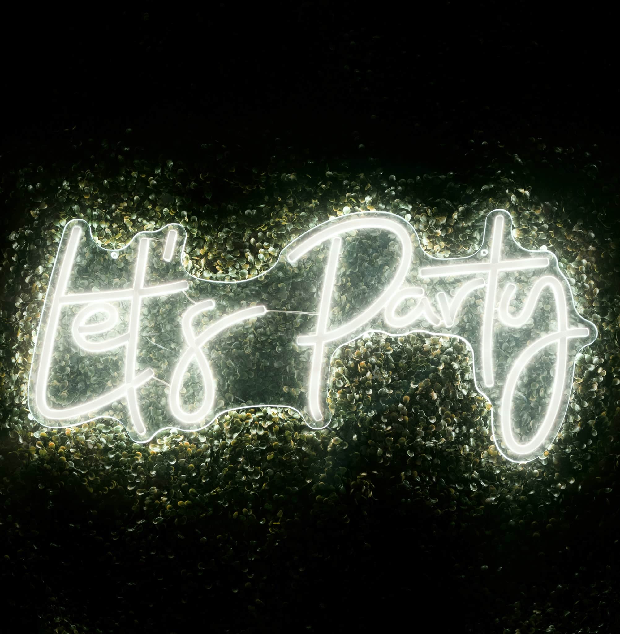 Lets Party Neon Sign 73 cm x 29 cm | Rental Lets Party Neon Sign 73 cm x 29 cm | Rental